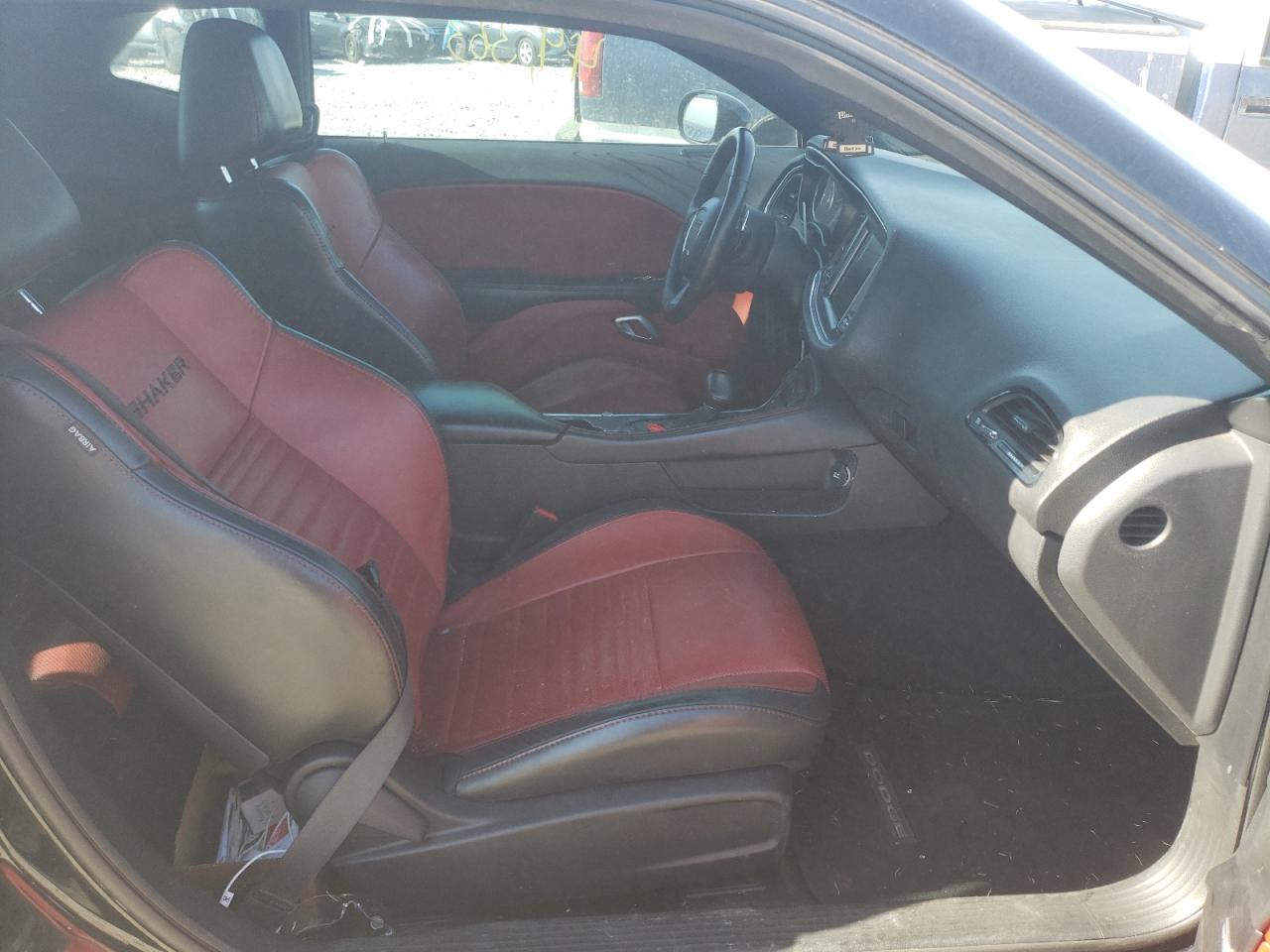 Photo 5 from auction – 2016 DODGE CHALLENGER with VIN 2C3CDZBT1GH195467