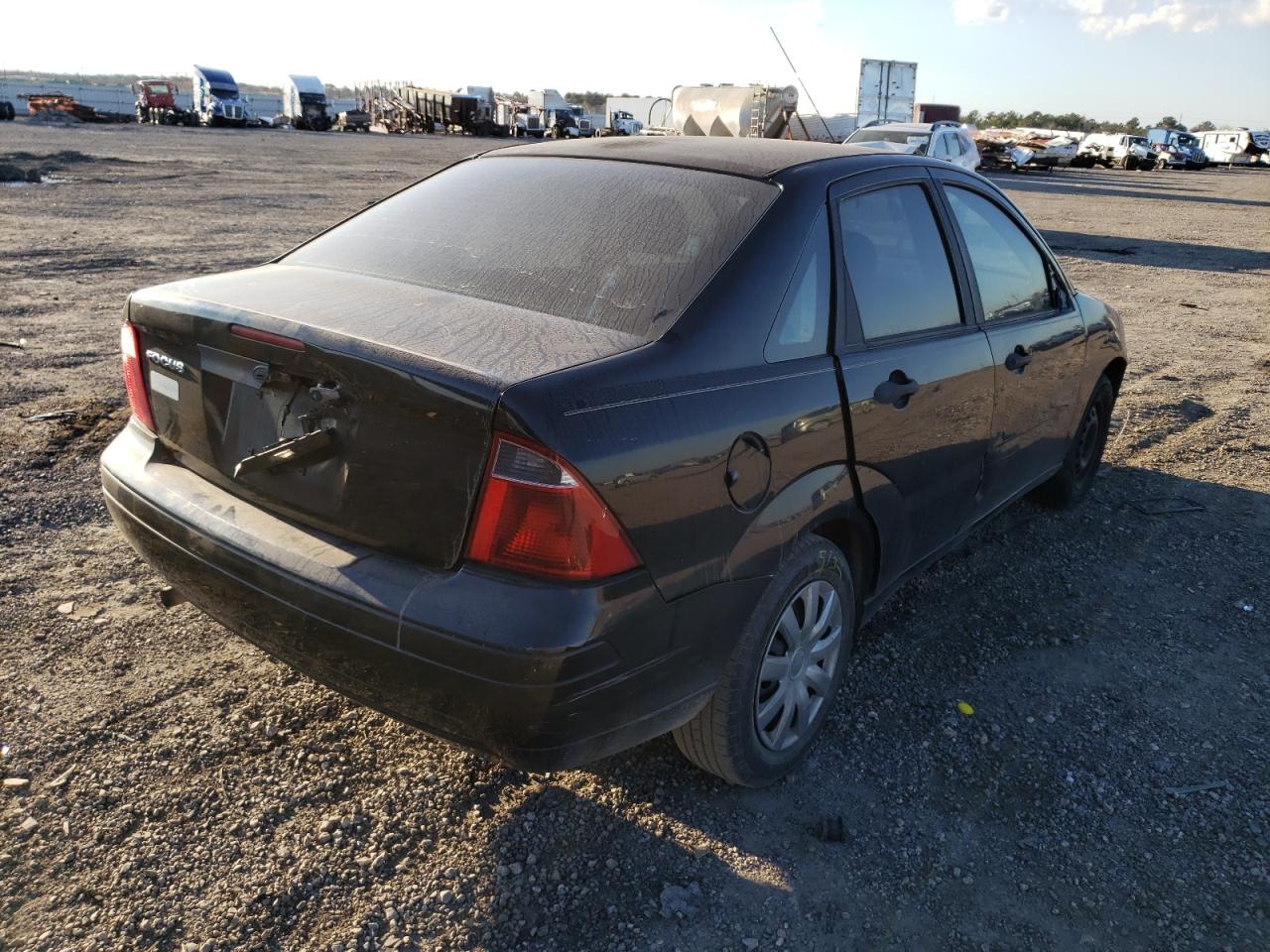 Photo 4 from auction – 2007 FORD FOCUS ZXW with VIN 1FAFP34N77W155512