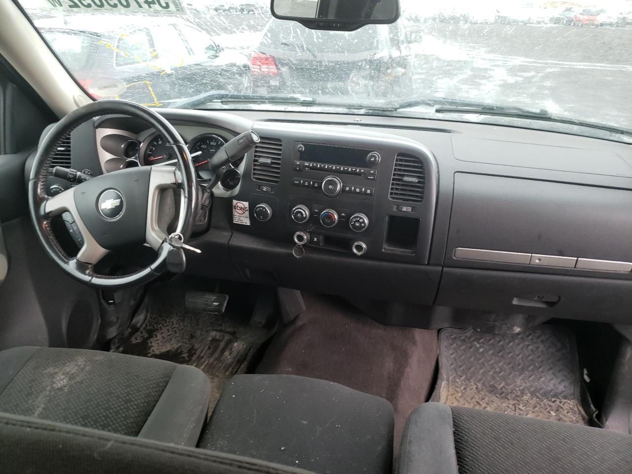 Photo 9 from auction – 2008 CHEVROLET SILVERADO with VIN 1GCEK19048Z261129