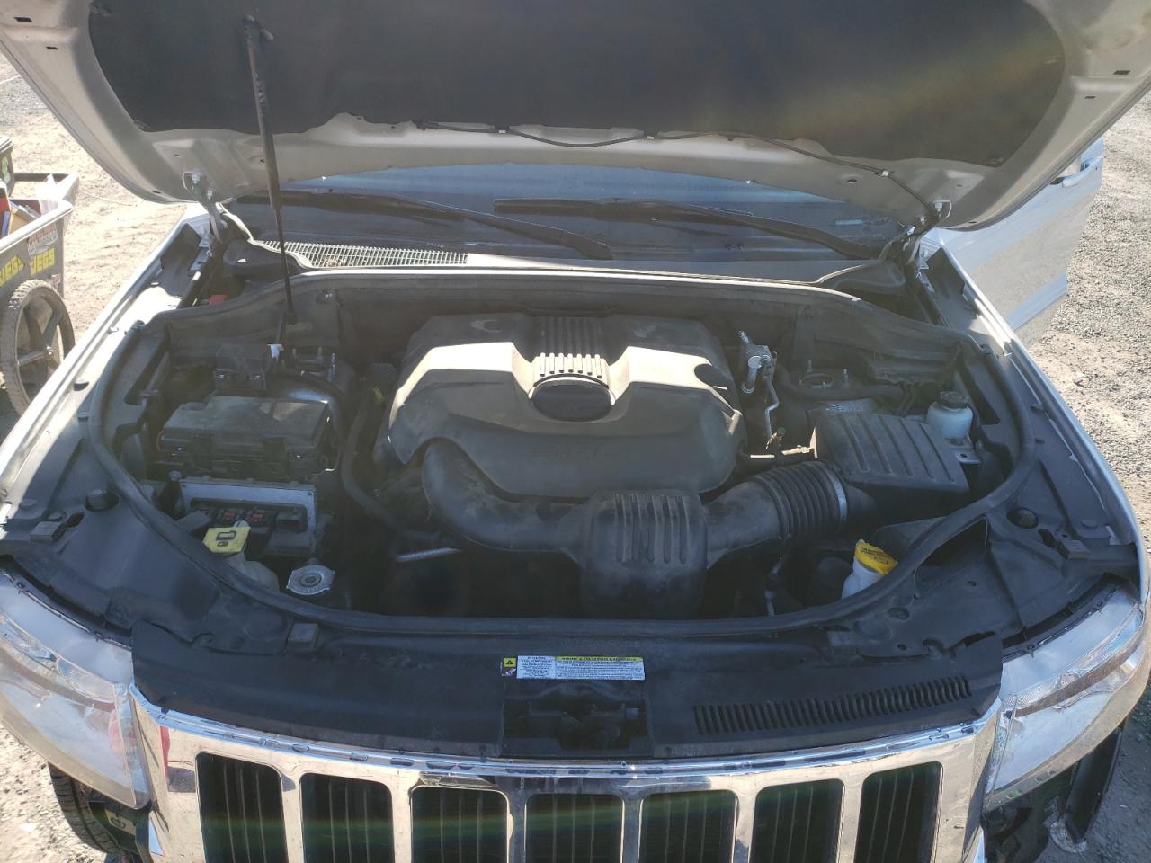 Photo 7 from auction – 2011 JEEP GRAND CHER with VIN 1J4RR4GG3BC552580