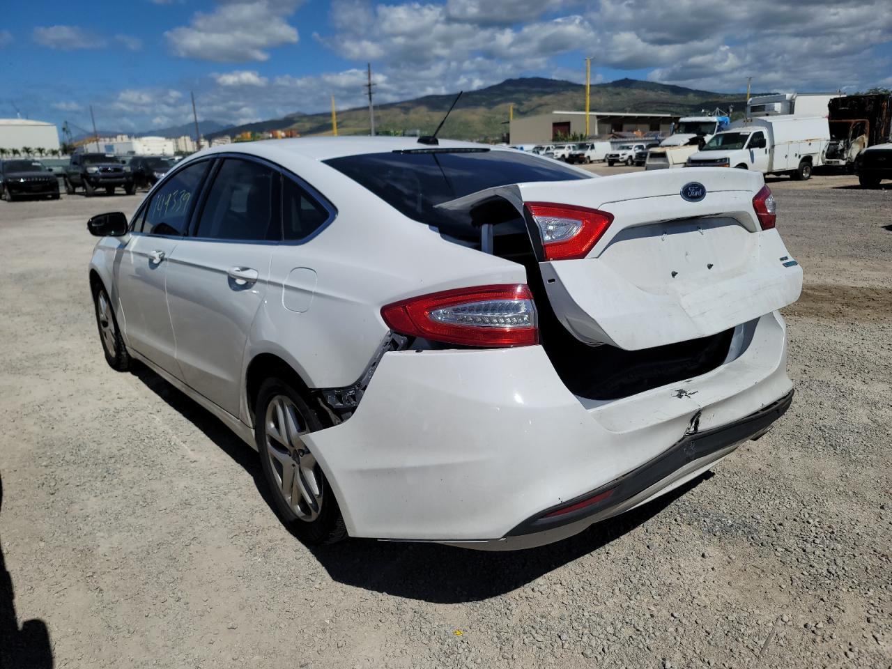 Photo 3 from auction – 2014 FORD FUSION SE with VIN 3FA6P0HD6ER123120