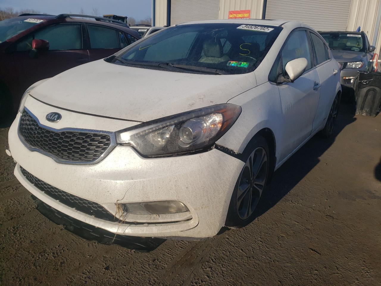 Photo 2 from auction – 2015 KIA FORTE EX with VIN KNAFZ4A83F5283157