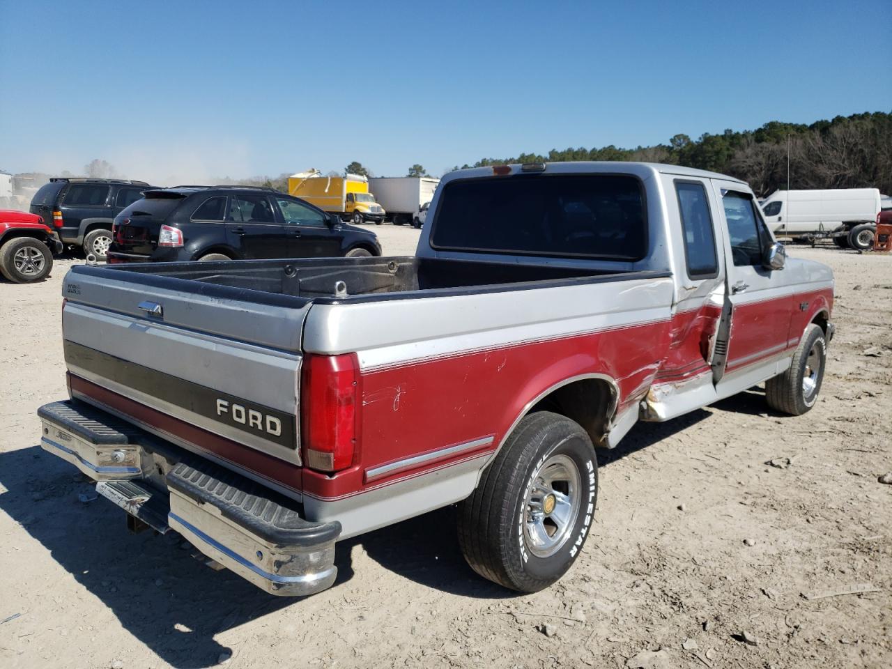 Photo 4 from auction – 1993 FORD F150 with VIN 1FTEX15NXPKB77116
