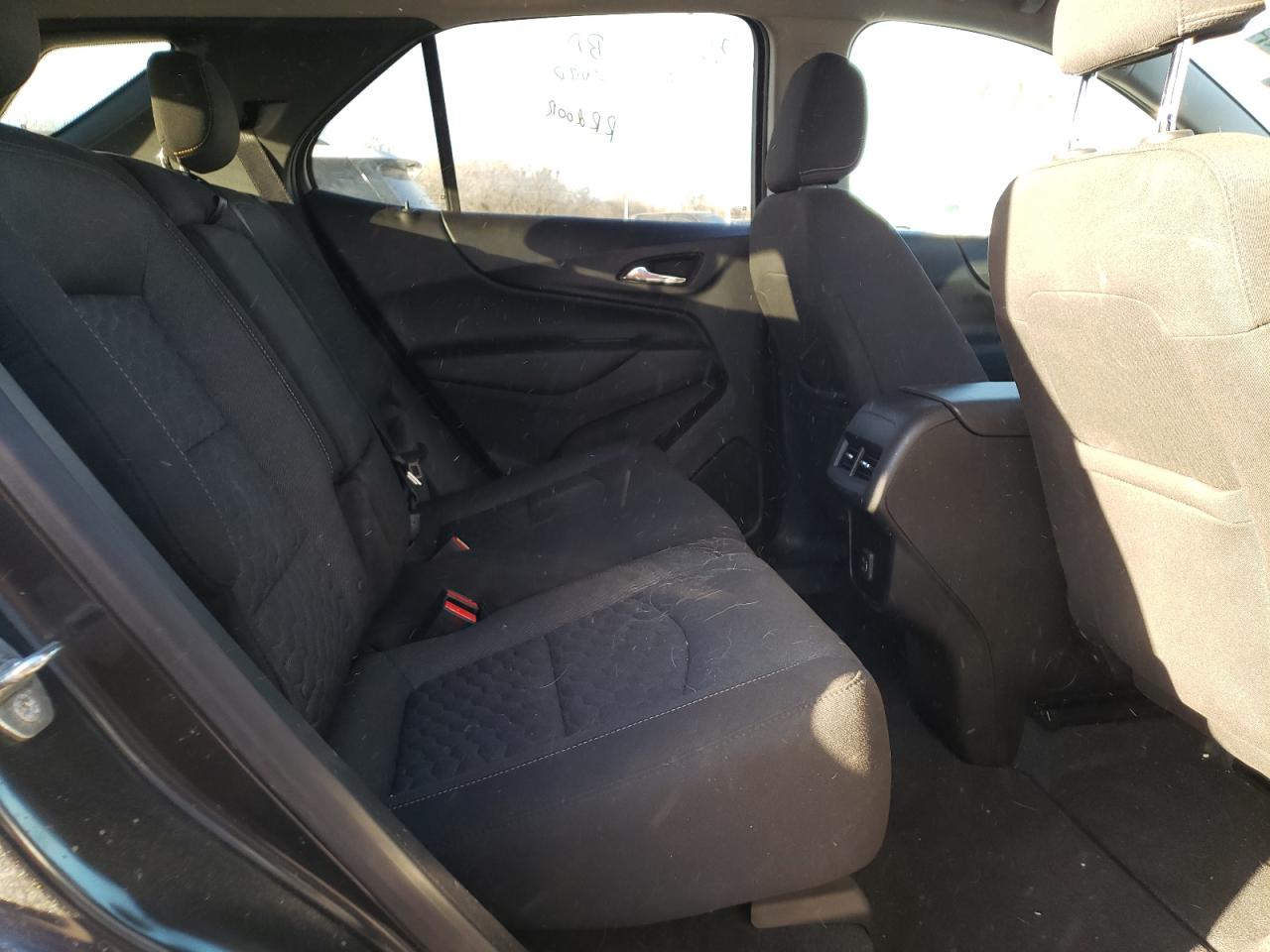 Photo 6 from auction – 2019 CHEVROLET EQUINOX LT with VIN 2GNAXUEV2K6134215