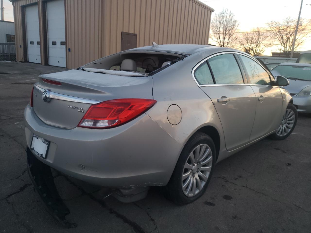 Photo 4 from auction – 2011 BUICK REGAL CXL with VIN W04GN5EC3B1008164