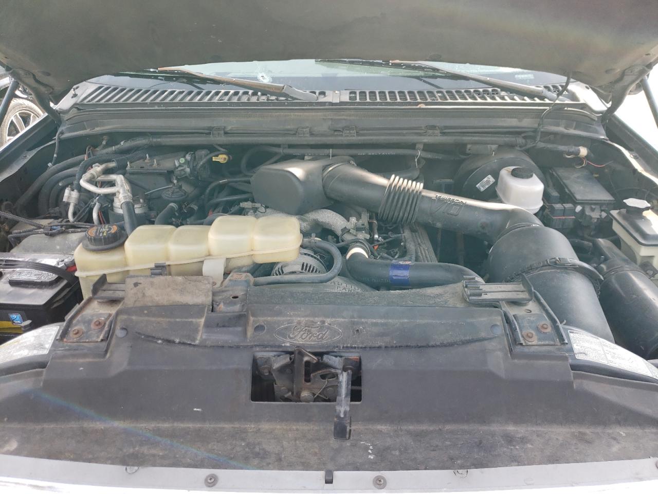 Photo 7 from auction – 2000 FORD EXCURSION with VIN 1FMNU41S6YEB86753