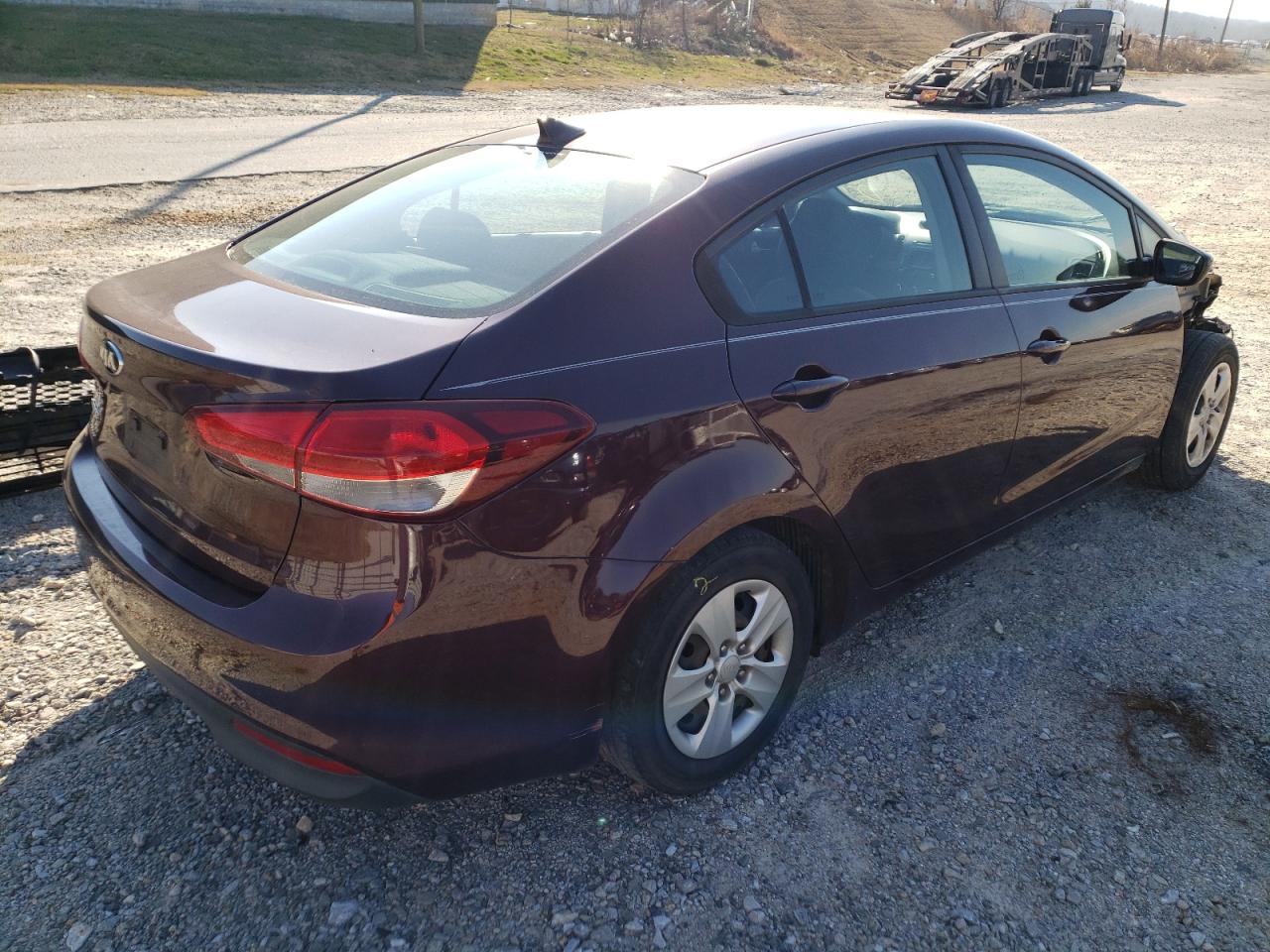 Photo 4 from auction – 2017 KIA FORTE LX with VIN 3KPFL4A75HE016492