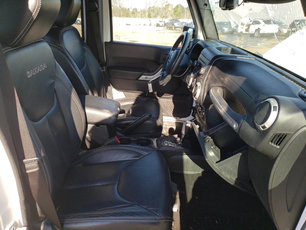 Foto 5 de la subasta – 2016 JEEP WRANGLER U con VIN 1C4BJWEG1GL178071