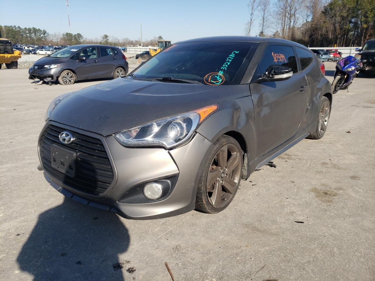 Photo 2 from auction – 2013 HYUNDAI VELOSTER T with VIN KMHTC6AE2DU176124