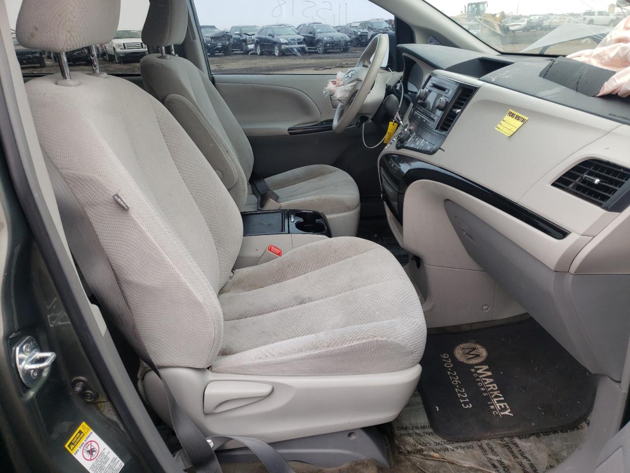 Photo 5 from auction – 2013 TOYOTA SIENNA LE with VIN 5TDKK3DC0DS328904