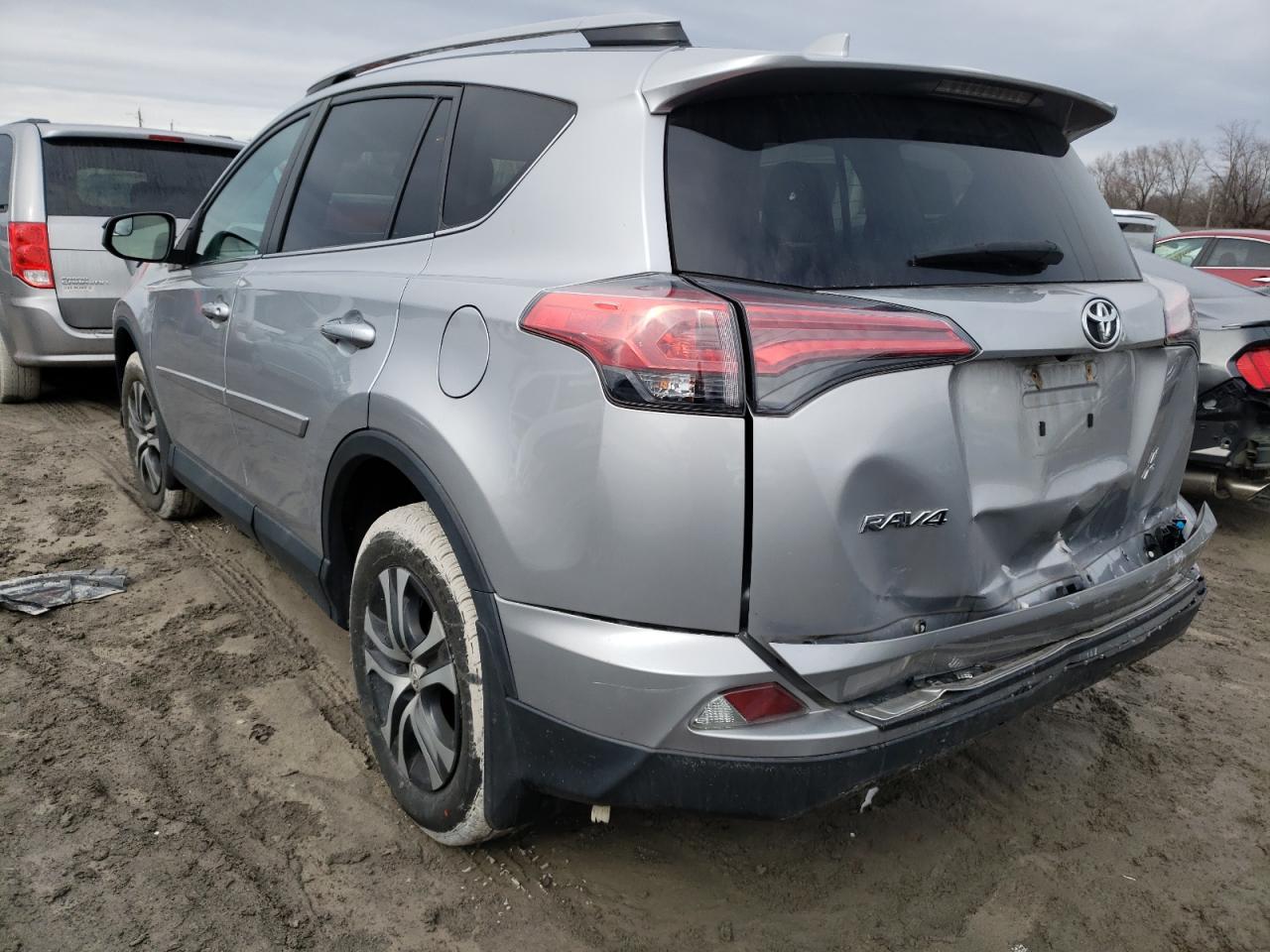 Photo 3 from auction – 2017 TOYOTA RAV4 LE with VIN 2T3BFREVXHW653748