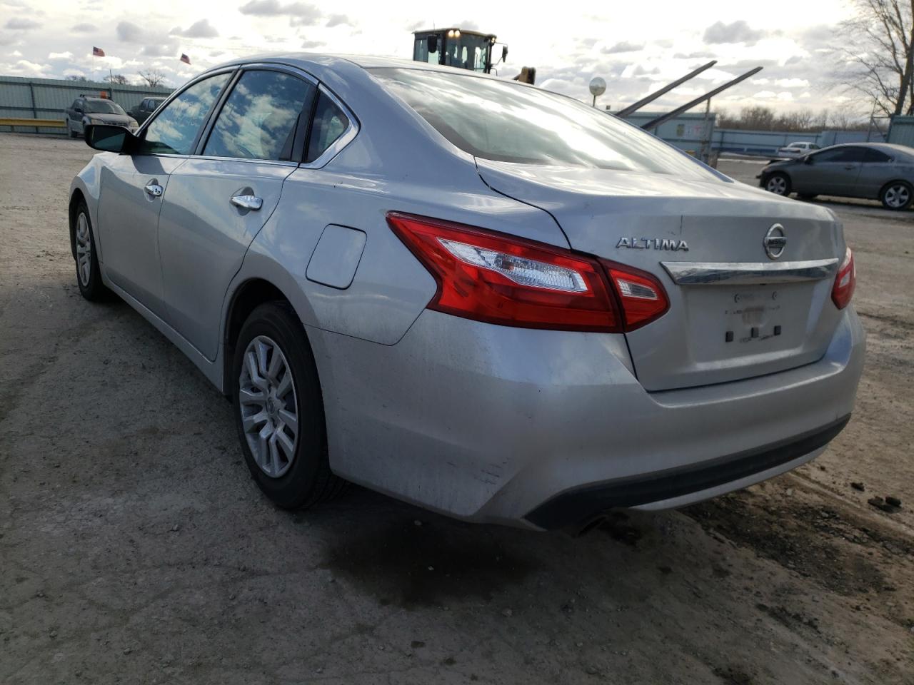 Photo 3 from auction – 2016 NISSAN ALTIMA 2.5 with VIN 1N4AL3AP1GN318124