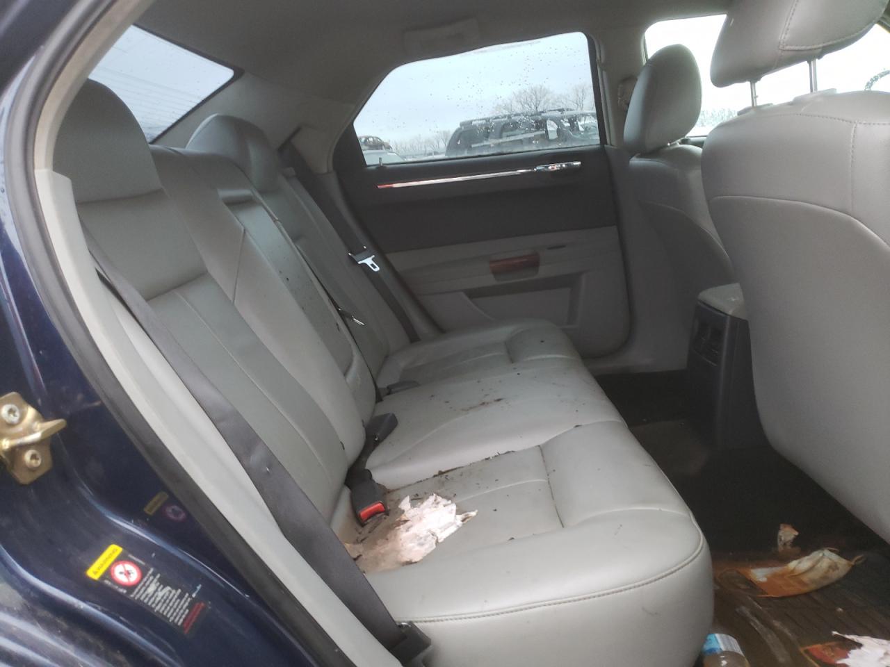 Photo 6 from auction – 2006 CHEVROLET 300 with VIN 2C3LA53G86H151810