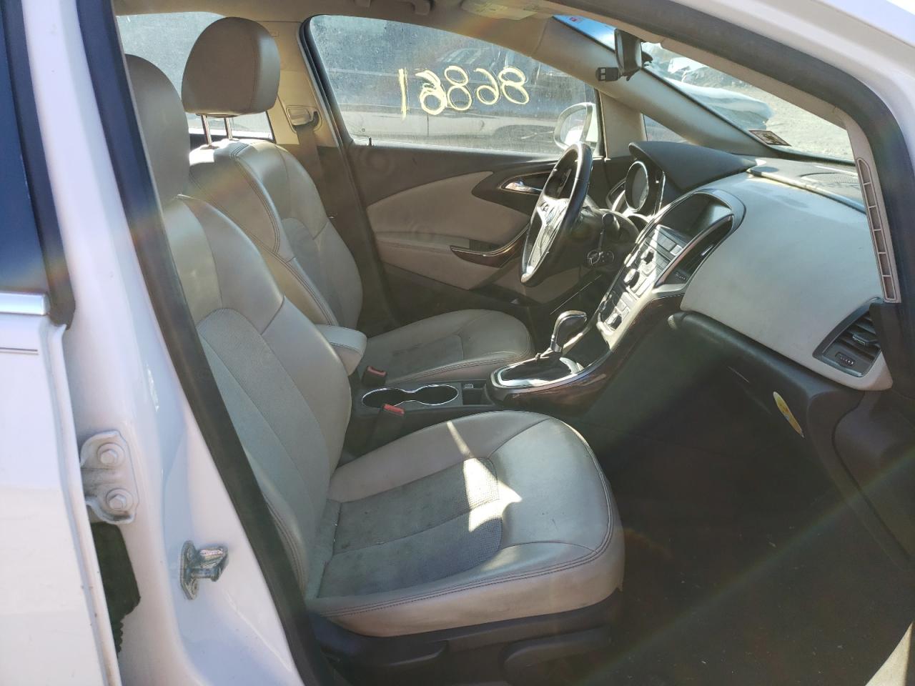Photo 5 from auction – 2012 BUICK VERANO with VIN 1G4PP5SK7C4192905