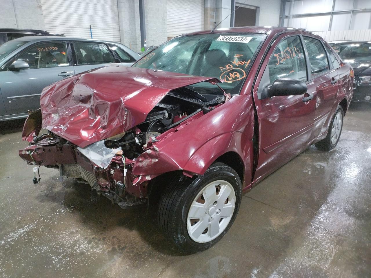 Photo 2 from auction – 2007 FORD FOCUS ZX4 with VIN 1FAFP34N27W270292