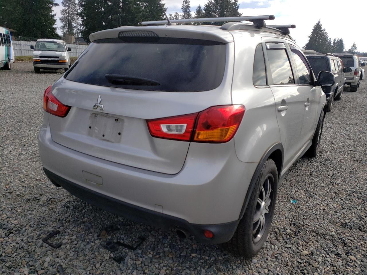 Photo 4 from auction – 2013 MITSUBISHI OUTLANDER with VIN 4A4AR5AU5DE018326