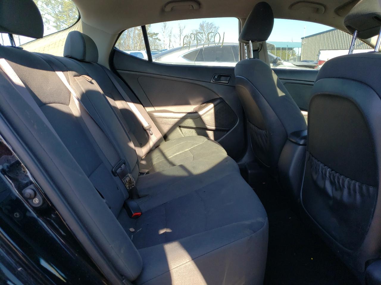 Photo 6 from auction – 2015 KIA OPTIMA LX with VIN KNAGM4A77F5629396