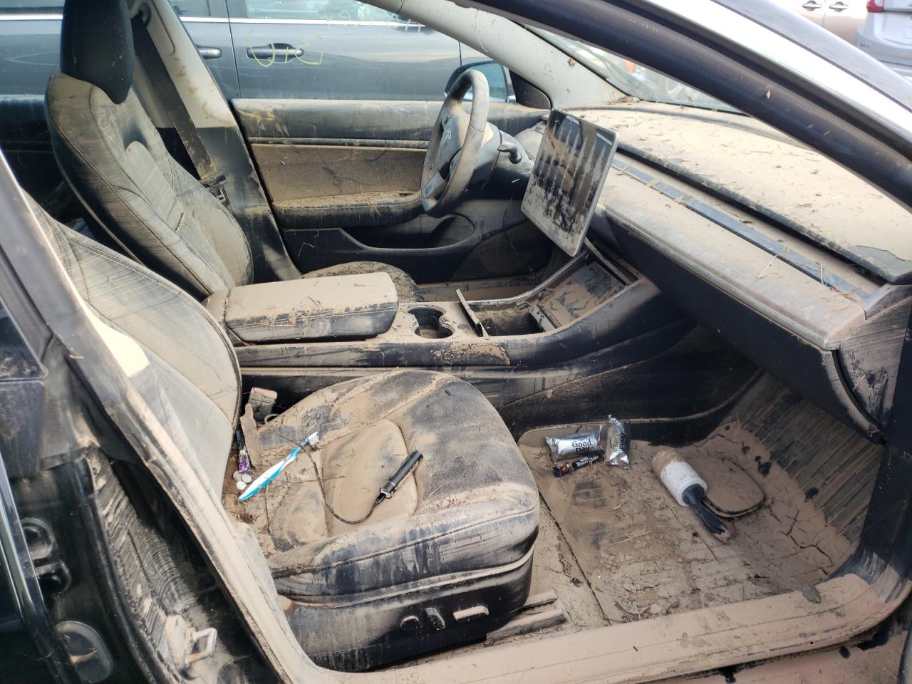 Photo 5 from auction – 2019 TESLA MODEL 3 with VIN 5YJ3E1EB9KF432248