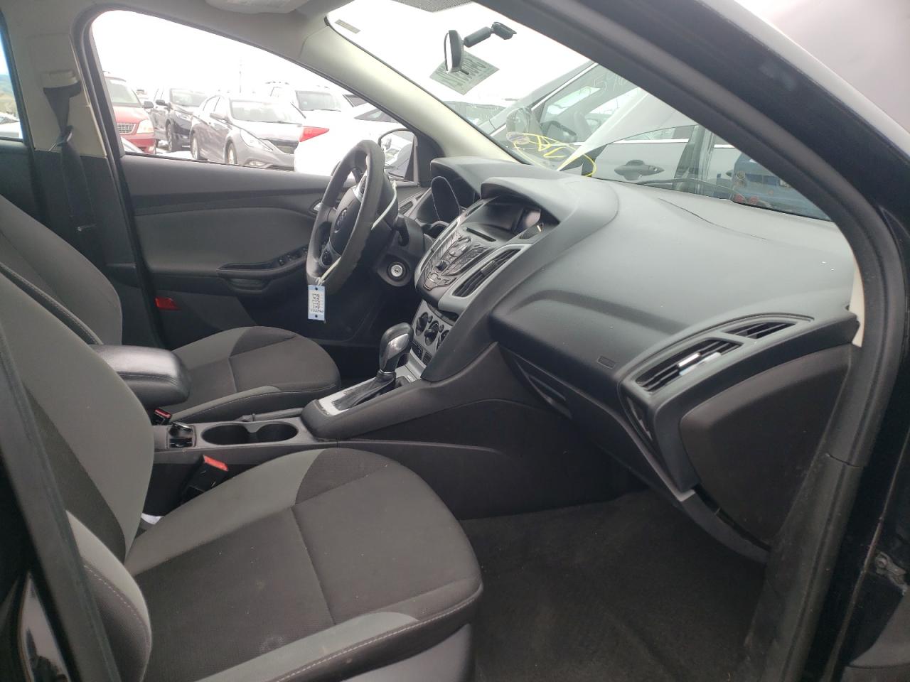 Photo 5 from auction – 2013 FORD FOCUS SE with VIN 1FADP3F22DL294972
