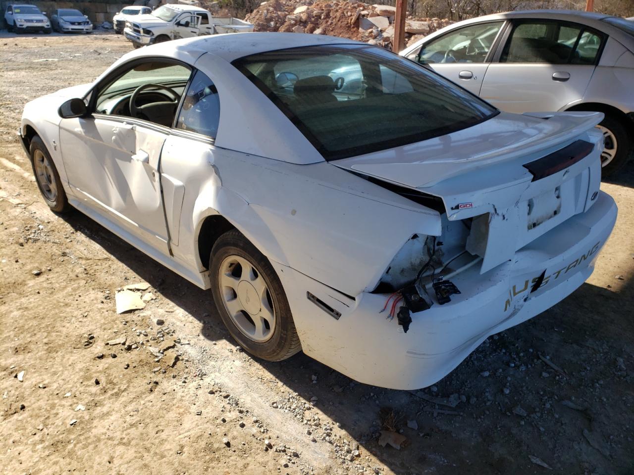 Photo 3 from auction – 2000 FORD MUSTANG with VIN 1FAFP4042YF180015