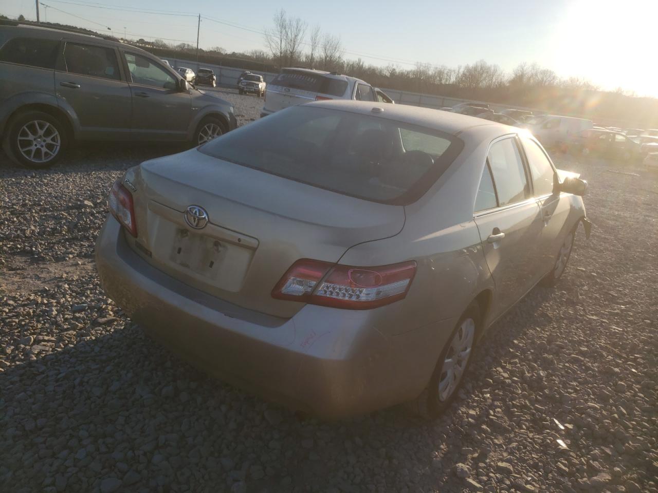 Foto 4 de la subasta – 2011 TOYOTA CAMRY BASE con VIN 4T1BF3EK8BU699274