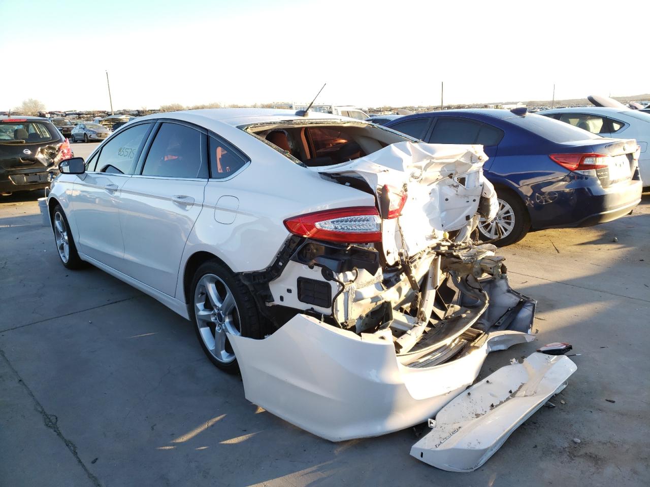 Photo 3 from auction – 2016 FORD FUSION SE with VIN 3FA6P0HD0GR361743