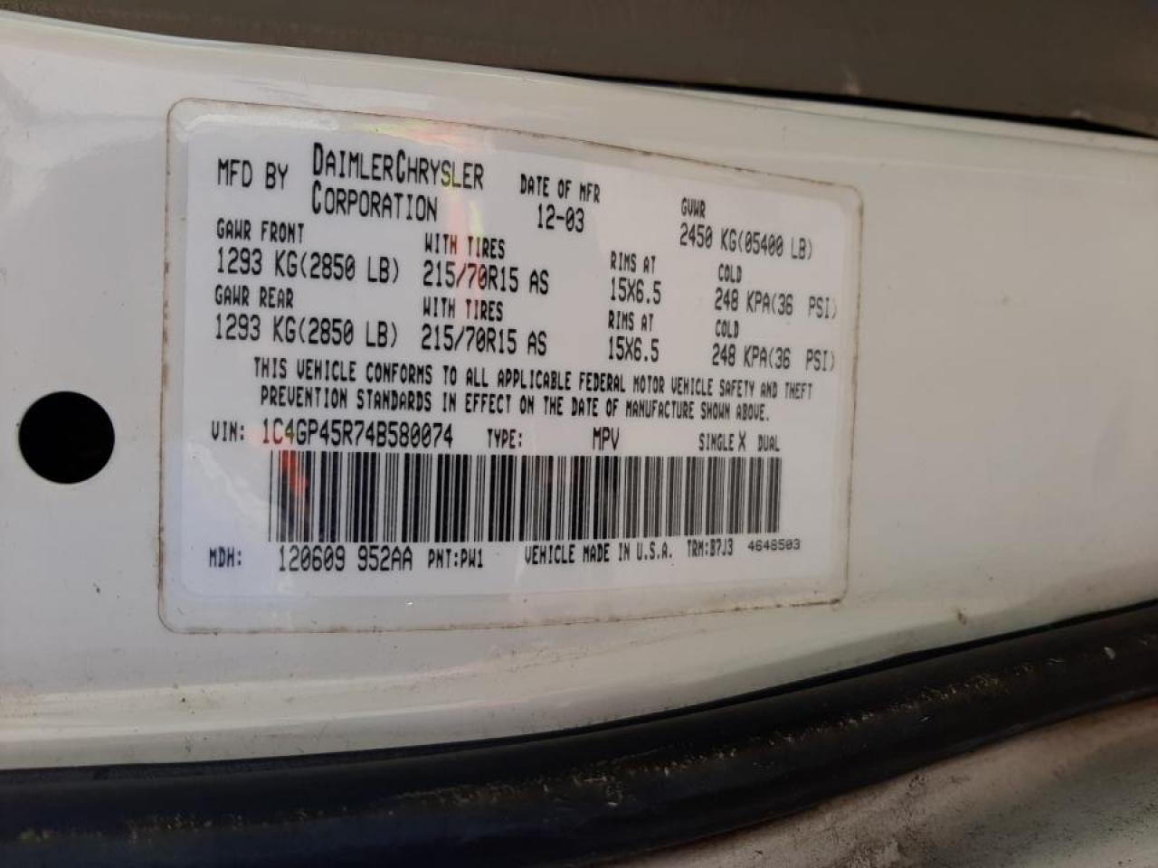 Photo 10 from auction – 2004 CHRYSLER TOWN & COU with VIN 1C4GP45R74B580074