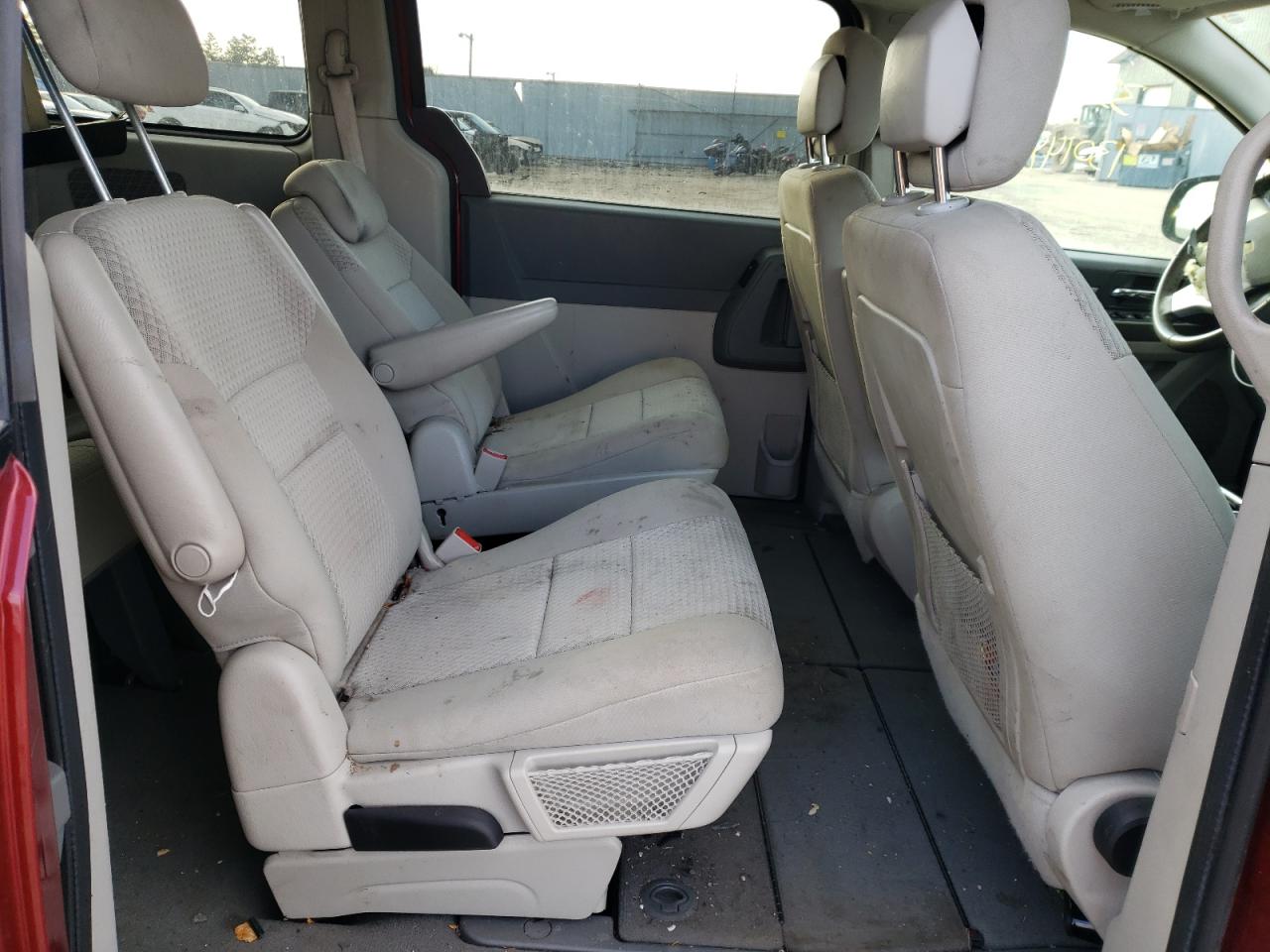 Photo 6 from auction – 2010 DODGE GRAND CARA with VIN 2D4RN3D14AR406337