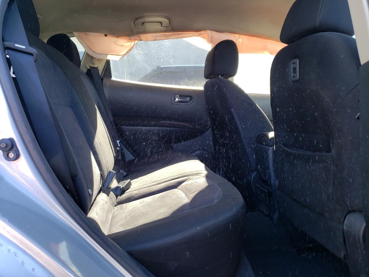 Photo 6 from auction – 2012 NISSAN ROGUE S with VIN JN8AS5MV7CW396581