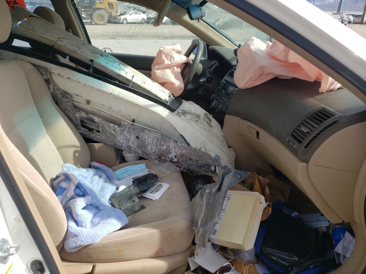 Photo 5 from auction – 2003 HONDA ACCORD EX with VIN JHMCM56653C014407