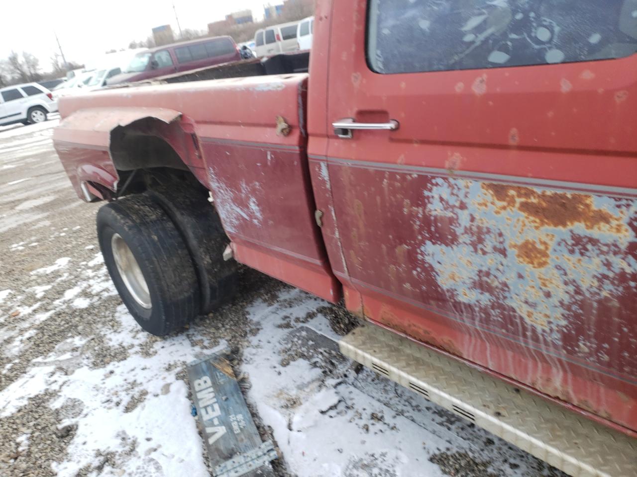 Photo 9 from auction – 1989 FORD F350 with VIN 2FTJW35M4KCA87087