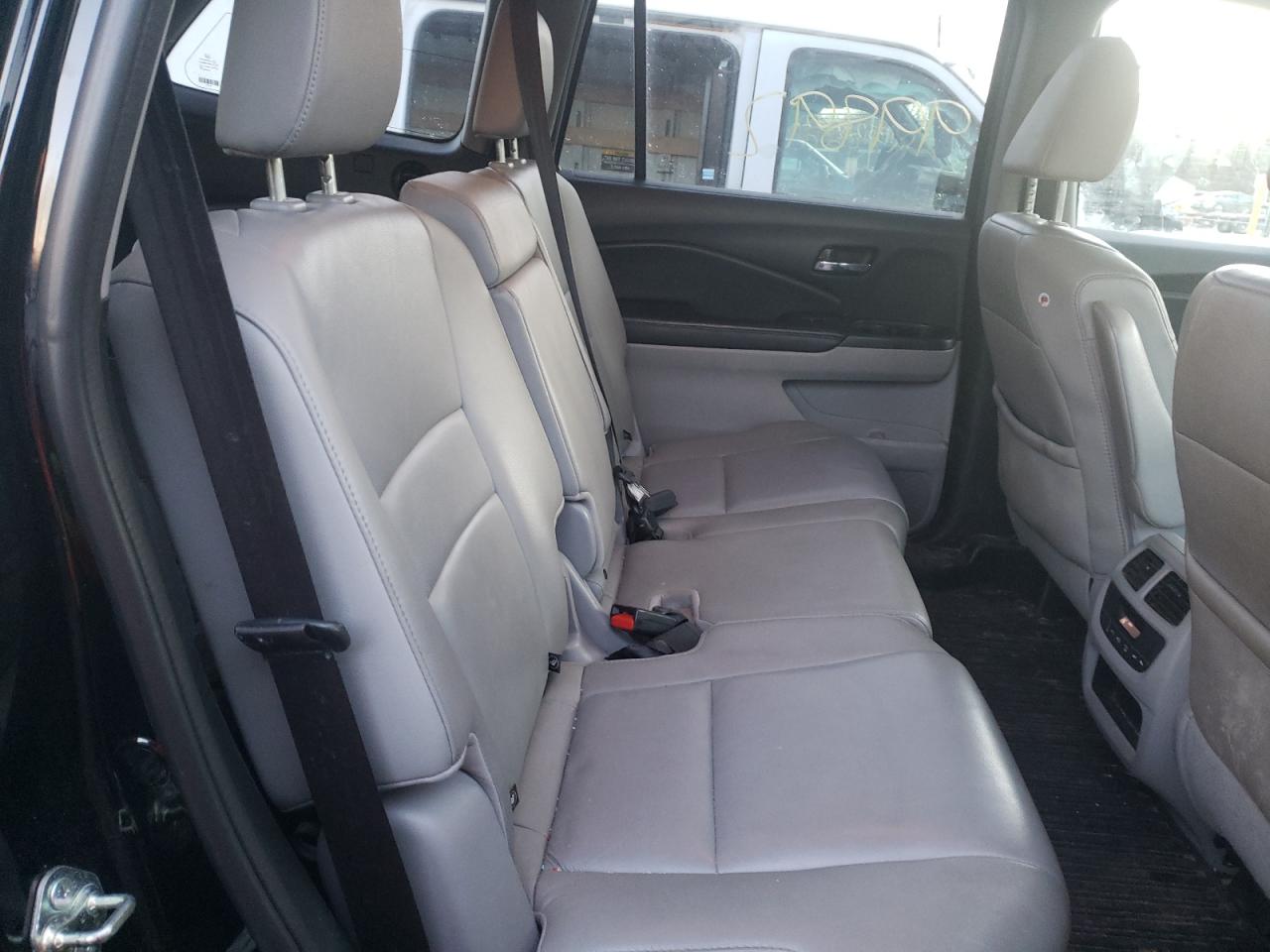 Photo 6 from auction – 2016 HONDA PILOT EXLN with VIN 5FNYF6H78GB054664