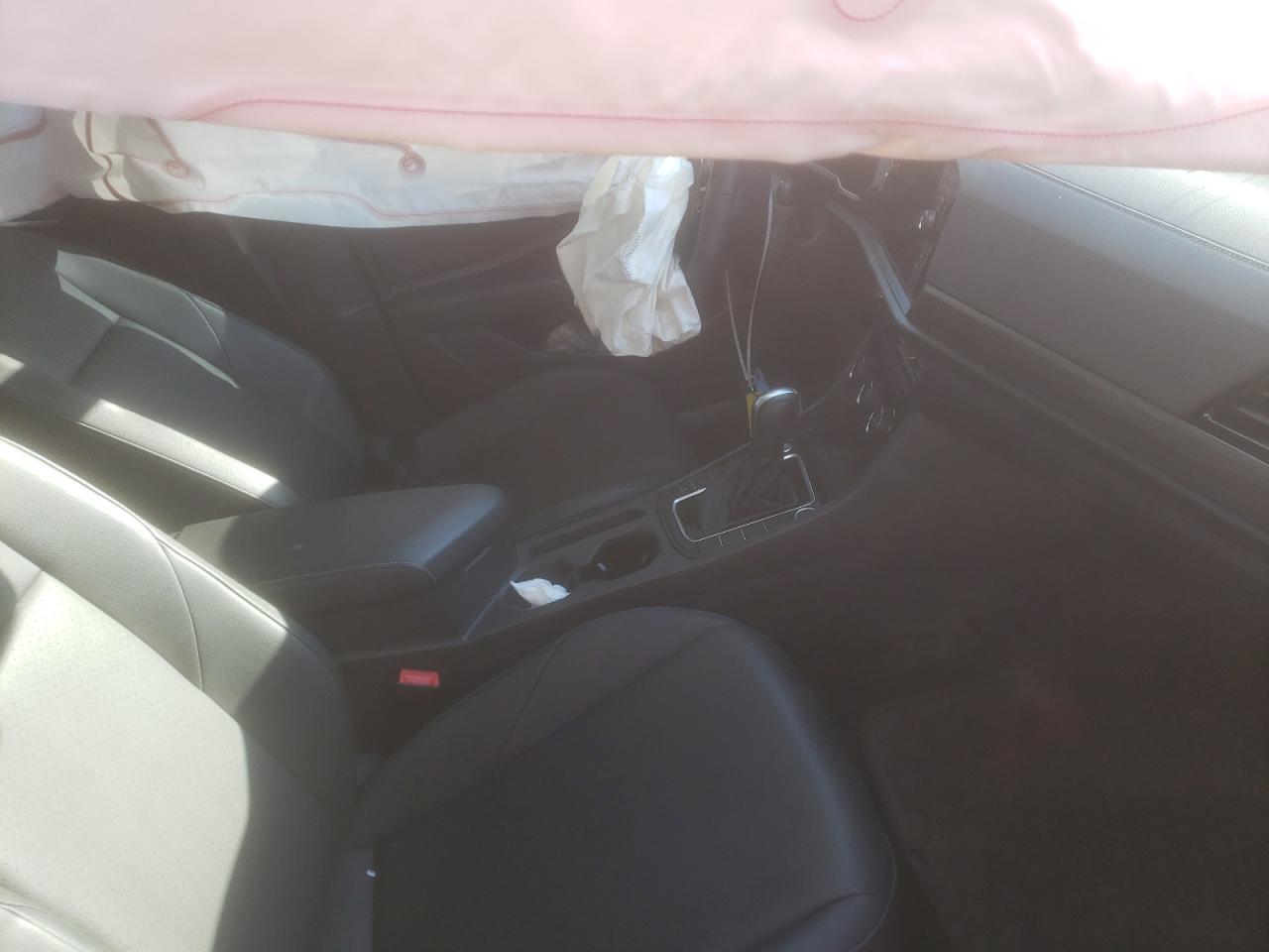 Photo 5 from auction – 2020 VOLKSWAGEN JETTA SEL with VIN 3VWEB7BU2LM036361
