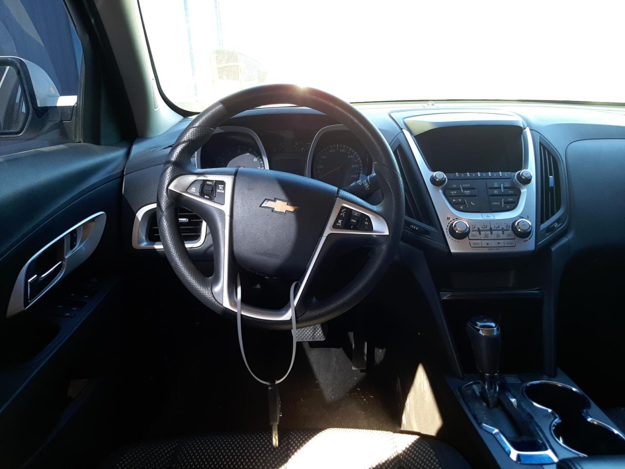 Photo 9 from auction – 2017 CHEVROLET EQUINOX LT with VIN 2GNALCEK0H1602055