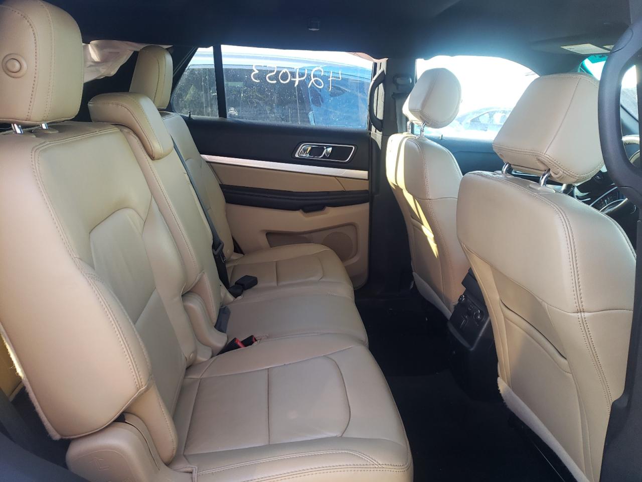Photo 6 from auction – 2017 FORD EXPLORER X with VIN 1FM5K7DH2HGB87779