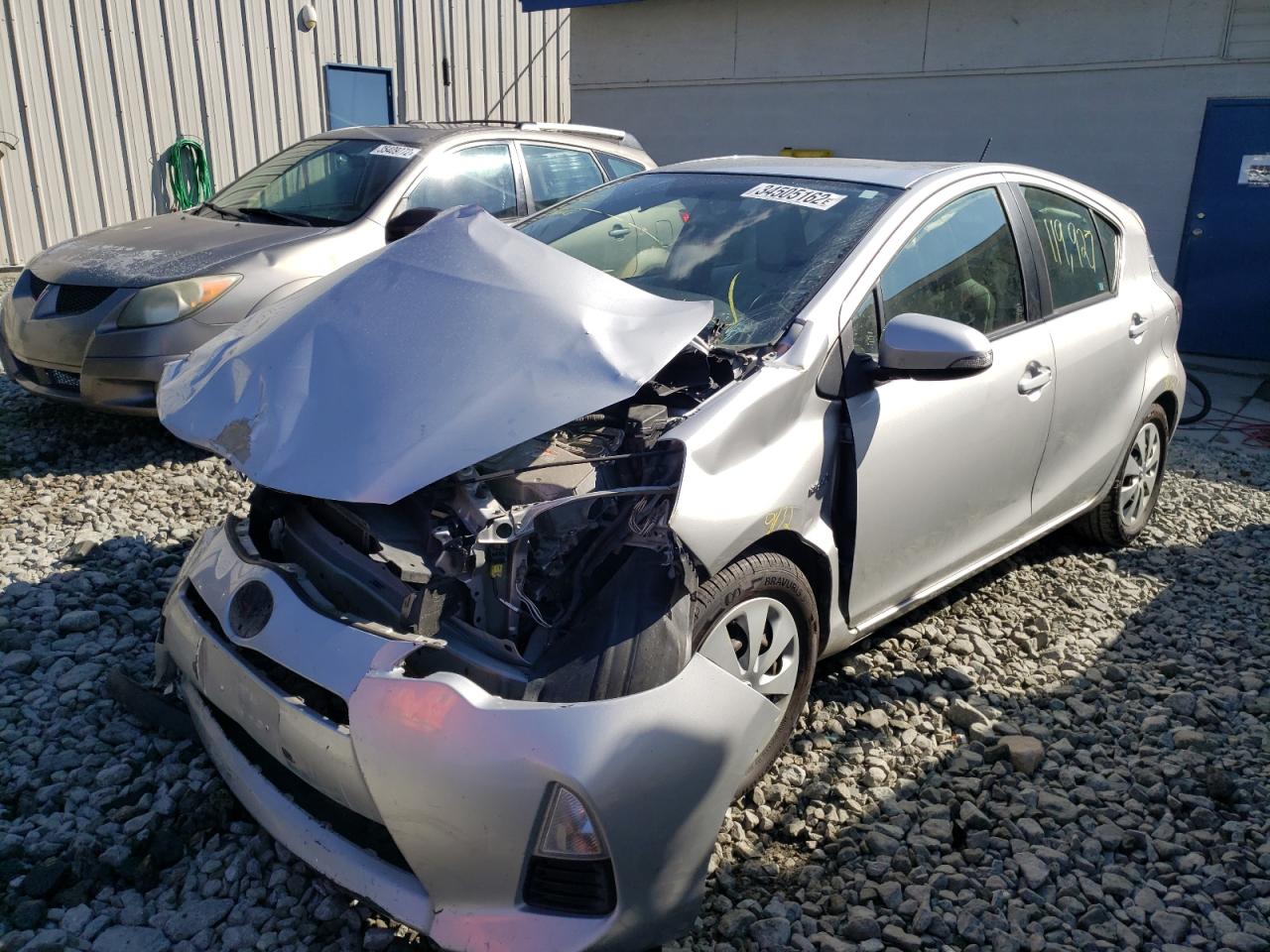 Photo 2 from auction – 2012 TOYOTA PRIUS C with VIN JTDKDTB35C1509988