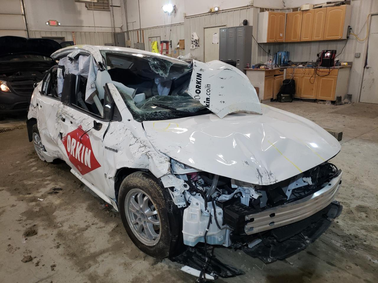 TOYOTA COROLLA LE 2021 with VIN JTDEAMDE7MJ033142 - Photo from auction