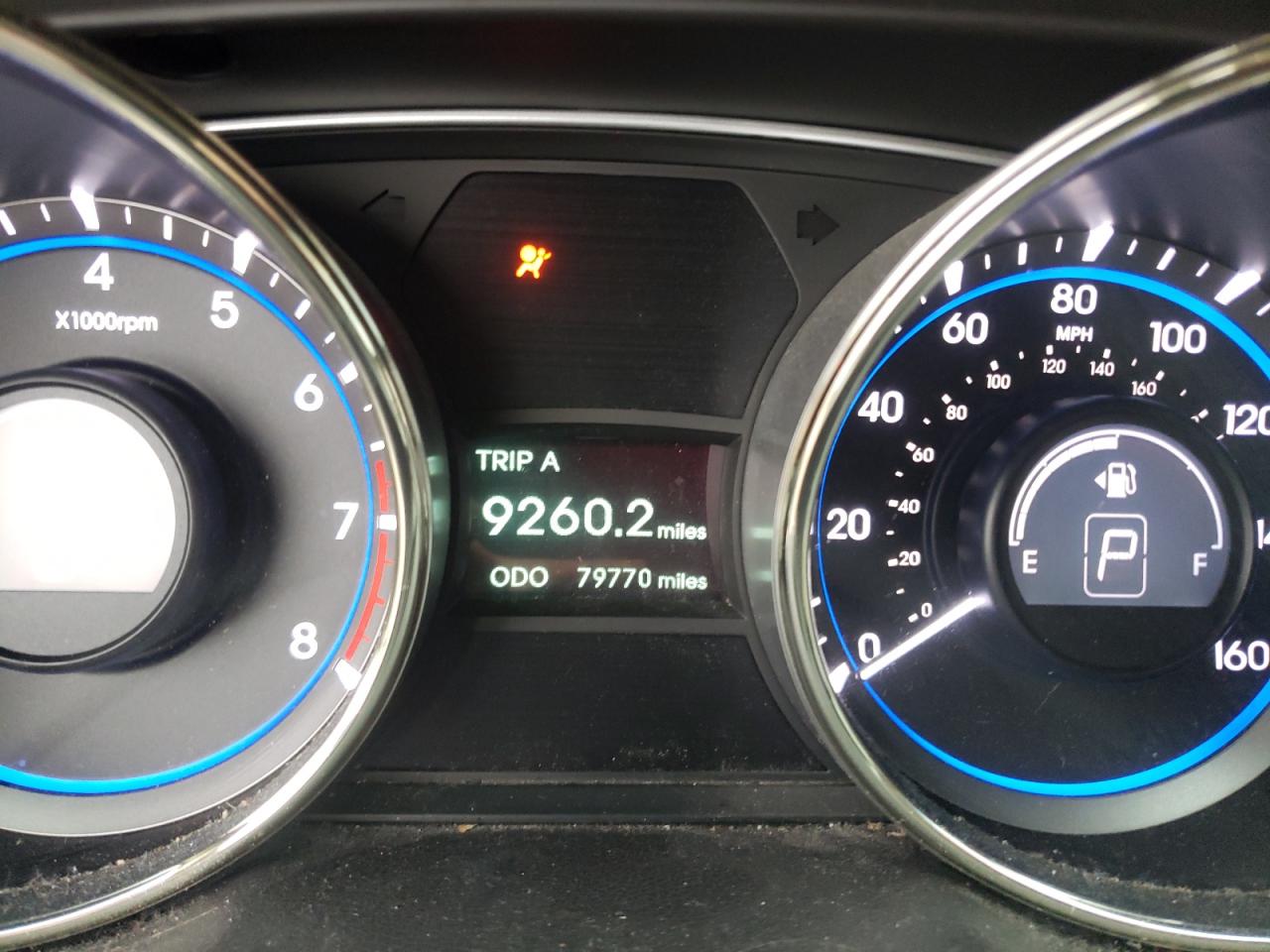 Photo 8 from auction – 2012 HYUNDAI SONATA SE with VIN 5NPEC4AB6CH387987