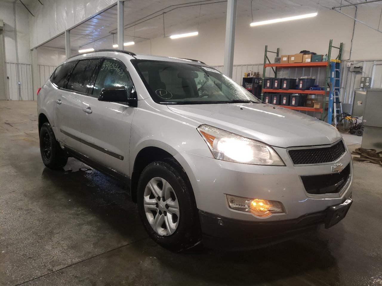 CHEVROLET TRAVERSE L 2010 with VIN 1GNLREED0AS121829 - Photo from auction