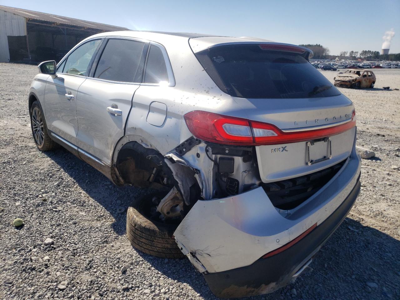 Photo 3 from auction – 2016 LINCOLN MKX RESERV with VIN 2LMTJ6LRXGBL60733