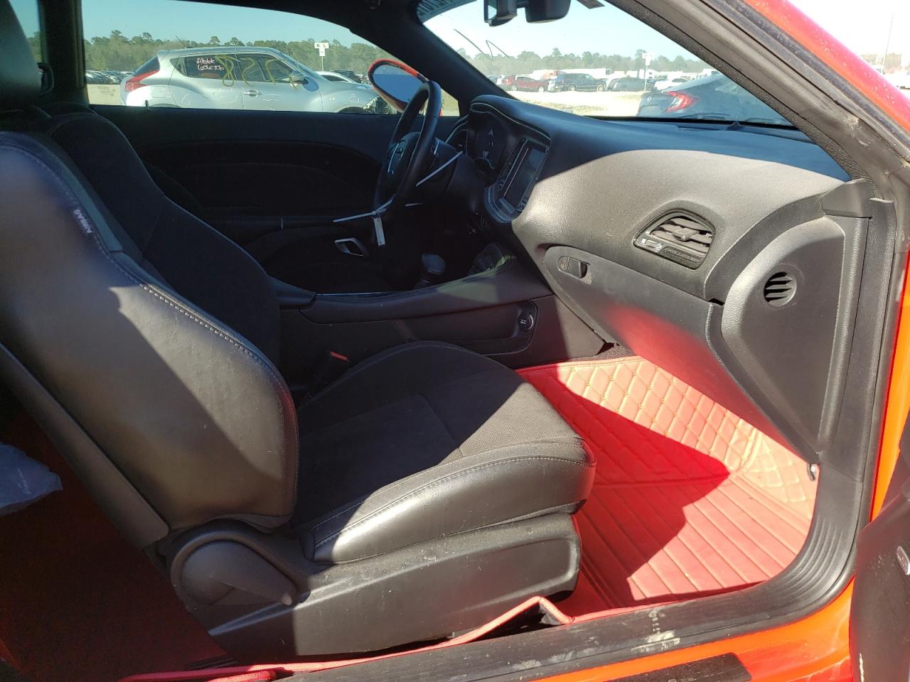 Photo 5 from auction – 2018 DODGE CHALLENGER with VIN 2C3CDZFJ8JH112357