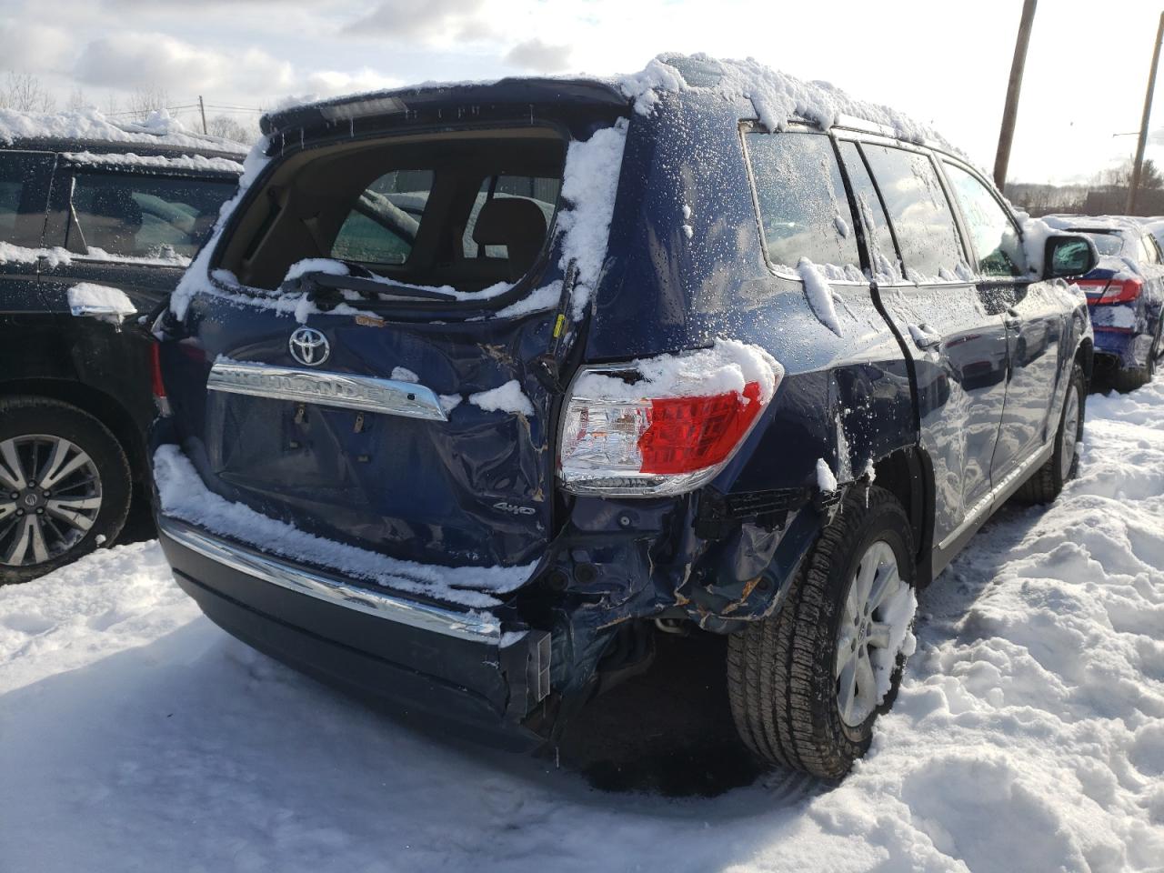 Photo 4 from auction – 2013 TOYOTA HIGHLANDER with VIN 5TDBK3EH4DS265252