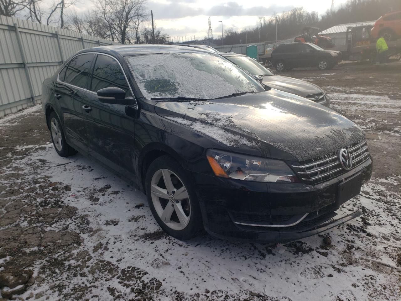 Photo 1 from auction – 2015 VOLKSWAGEN PASSAT SE with VIN 1VWBV7A3XFC034253