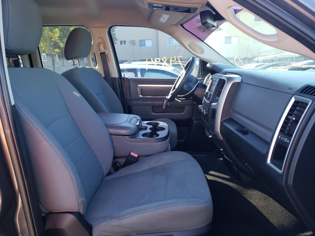 Photo 5 from auction – 2015 RAM 1500 SLT with VIN 1C6RR6GT1FS674842