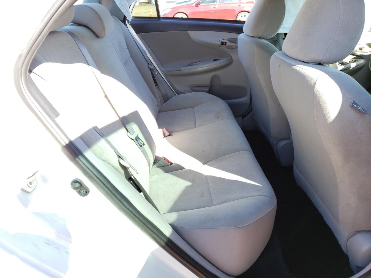 Photo 6 from auction – 2013 TOYOTA COROLLA L with VIN 5YFBU4EE9DP197240