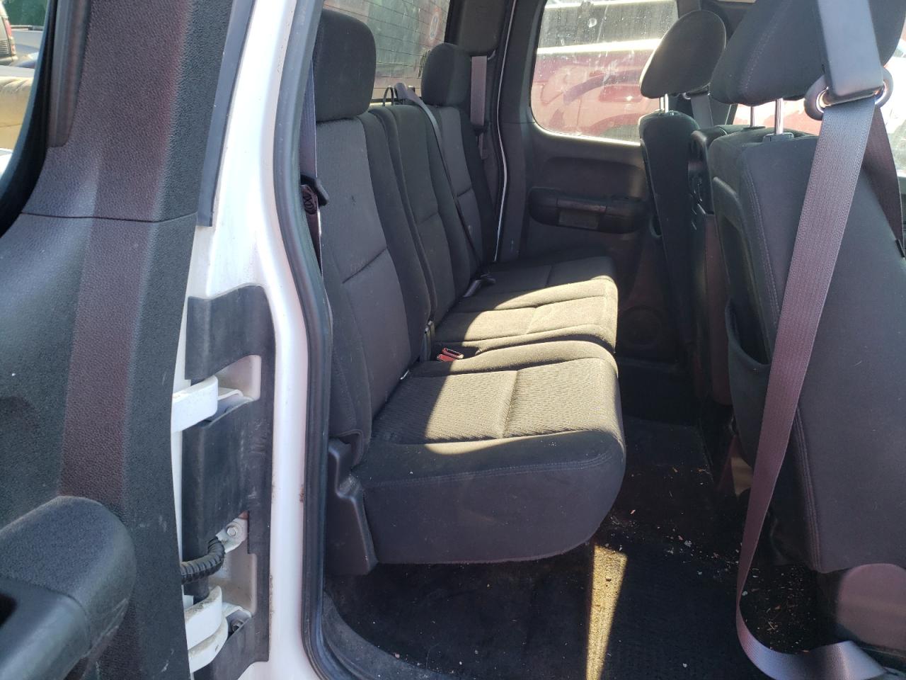 Photo 6 from auction – 2011 CHEVROLET SILVERADO with VIN 1GCRKSE09BZ151441