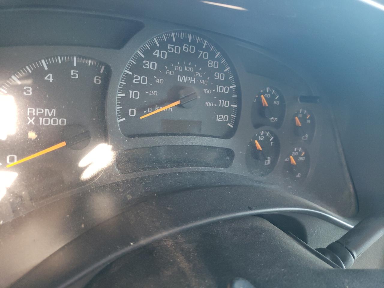 Photo 8 from auction – 2003 GMC YUKON with VIN 1GKEK13Z03R305390