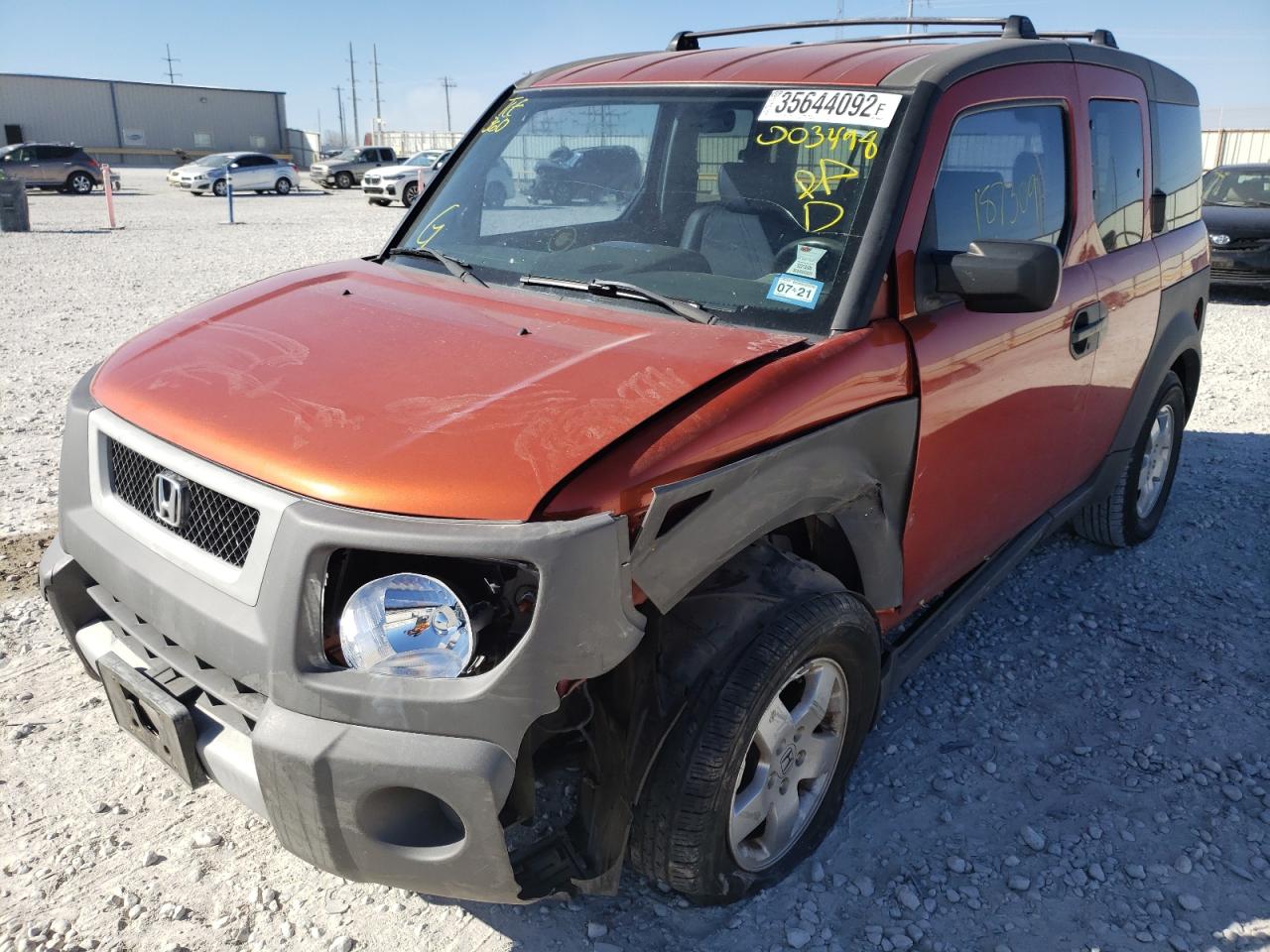 Photo 2 from auction – 2004 HONDA ELEMENT DX with VIN 5J6YH18564L003498