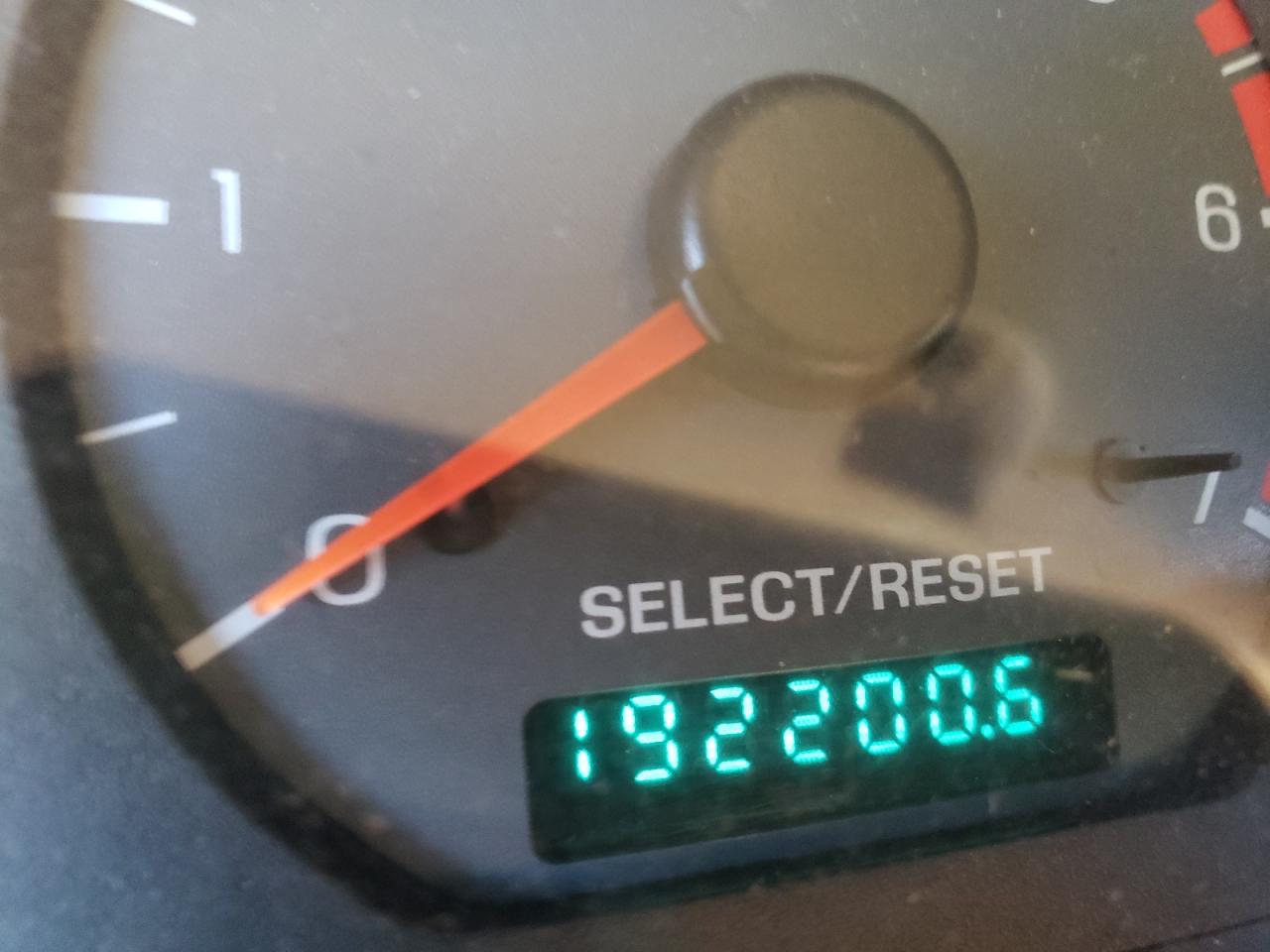 Photo 8 from auction – 2000 FORD MUSTANG with VIN 1FAFP4042YF180015