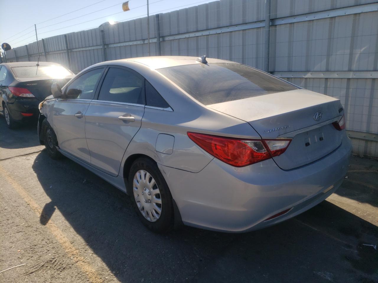 Photo 3 from auction – 2012 HYUNDAI SONATA GLS with VIN 5NPEB4AC0CH373434